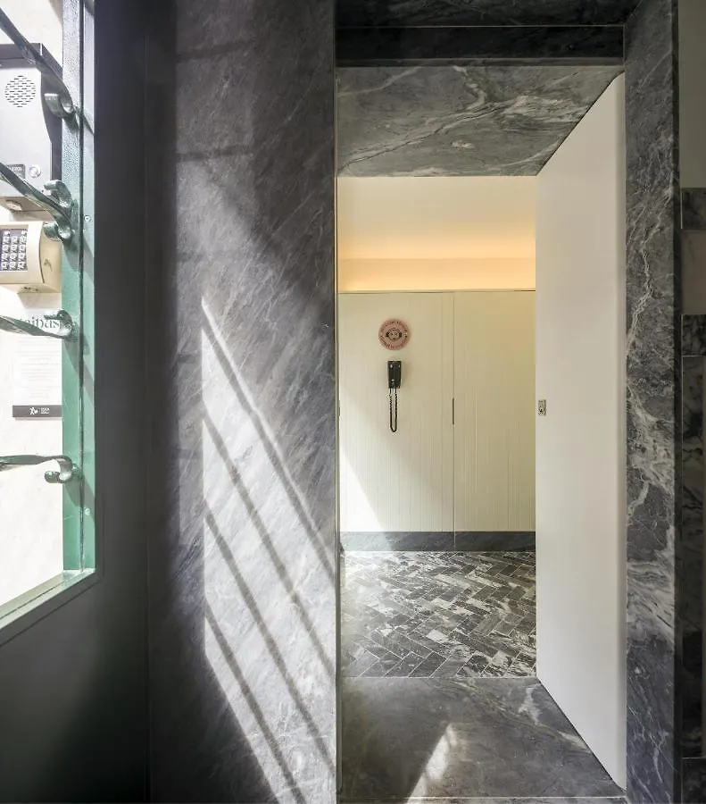 Lisbon Serviced Apartments - Principe Real 0*,